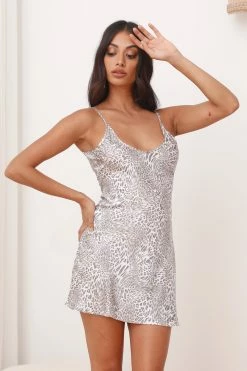 LIONESS Enchant Leopard Mini Dress Leopard 11 LIONESS Enchant Leopard Mini Dress Leopard -Hello Molly Shop 0L4A1302 1680043273 f0e95c8a d08b 4ac0 9e9b 1e4e0ed59dd4