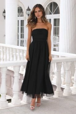 Walk In Tulle Maxi Dress Black