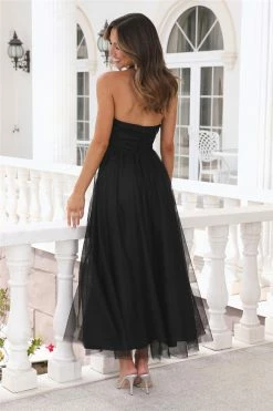 Walk In Tulle Maxi Dress Black 12 Walk In Tulle Maxi Dress Black -Hello Molly Shop 0L4A7459 1677219282 8e9499fd dd7b 43ba a43f 6fb8819c38e5