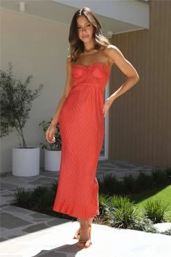 Chase The Blues Maxi Dress Orange 11 Chase The Blues Maxi Dress Orange -Hello Molly Shop 0L4A8969 1667190173 decf9c82 dc7b 4d79 8e94 54a966dbf77e