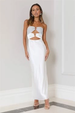 Glam Vibes Maxi Dress White -Hello Molly Shop 0L4A9843 1672896859