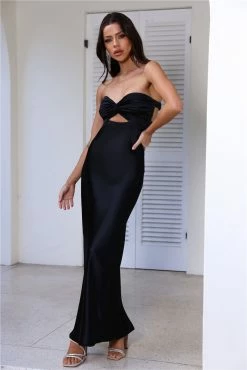 Curious Heart Satin Maxi Dress Black -Hello Molly Shop 1W4A6322 1694136009