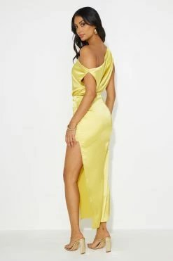 Elite Girl Off Shoulder Satin Maxi Dress Yellow -Hello Molly Shop 230901HM1747 1695021618 8e600a0f b73d 49f1 a08b 47f44fec9038