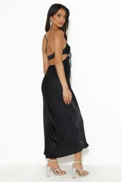 Magic In Her Vibe Satin Maxi Dress Black -Hello Molly Shop 230928HM 1306 1698300309 e15b0e92 85a6 46e7 a1cd 93a1700b83f2