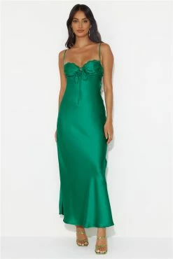Winery Wedding Satin Maxi Dress Green -Hello Molly Shop 231124HM13688 1703116215 68ddb336 f3af 4e12 8762 f303d7f72e85