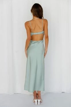 Whats Up Midi Dress Sage -Hello Molly Shop 444e2b44d99783dd8578 ba8aa2a7 7270 43a1 b368 c031e78e32de