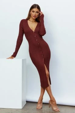 Deep Seas Maxi Dress Brown -Hello Molly Shop 5c7e7bac1e58470b1154 e05b6143 202d 400c 9ac9 16896146bad6