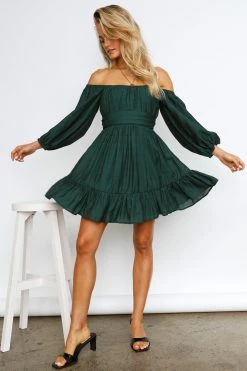 Composed Moment Dress Forest Green -Hello Molly Shop 9e7461037651a24a5dd0 2b56ee50 3a47 4c28 b959 f858e33353e8