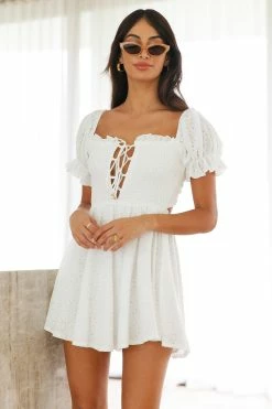 Starred Babe Dress White -Hello Molly Shop A03I0981 1653630606