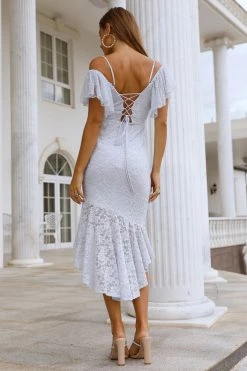 Highest Favour Midi Dress Baby Blue 12 Highest Favour Midi Dress Baby Blue -Hello Molly Shop L4A0795 1641277157 a9f94b8c 92f9 48d9 b31e 3525c0b51137