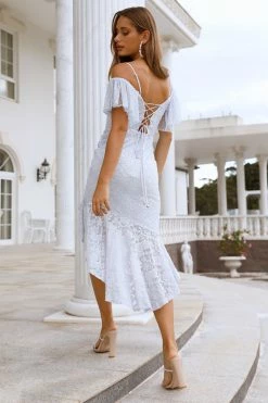 Highest Favour Midi Dress Baby Blue 13 Highest Favour Midi Dress Baby Blue -Hello Molly Shop L4A0812 1641277157 43e7f9a9 e9a3 44fa 8f20 1f985440da69