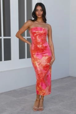 RUNAWAY Oralie Midi Dress Orange Floral 12 RUNAWAY Oralie Midi Dress Orange Floral -Hello Molly Shop L4A0865 1689315941 1e485068 719f 4500 940b fc0cdfd40e32