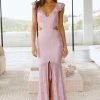 Dreaming Daily Maxi Dress Pink -Hello Molly Shop L4A3195 1651722397 51d44016 2f19 484a a3e0 bb93119ee8ca