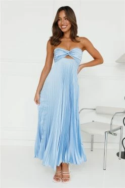 Clouds Of Love Strapless Pleated Maxi Dress Blue -Hello Molly Shop L4A5060 1701245336