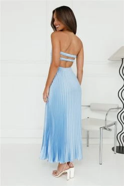 Clouds Of Love Strapless Pleated Maxi Dress Blue -Hello Molly Shop L4A5071 1701245336