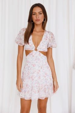 Vacay Lovers Dress Floral -Hello Molly Shop L4A8765 1649142451 ee508976 605a 42cc 907d a5e3377ed7ae
