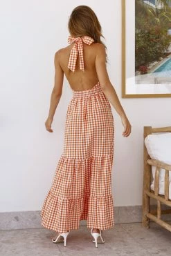 Important Piece Maxi Dress Orange -Hello Molly Shop L4A9585 1636503056 68a82dca f019 4804 ae1f 55e5f1d895c0