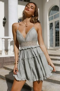 Capture This Feeling Dress Pistachio -Hello Molly Shop b021435d8c15e11fb23a 6d89b4a3 df15 4f41 a408 2cb8e93f5e0e